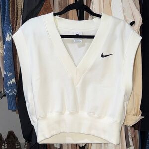 Nike White V-Neck Sleeveless Cropped Sweatshirt Vest